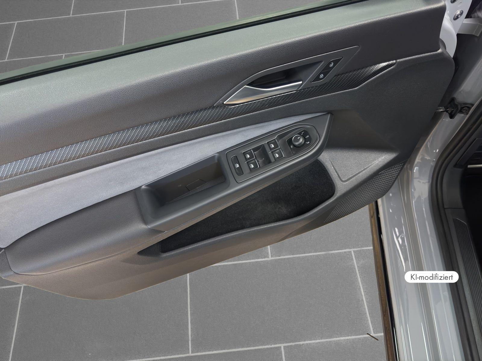 Volkswagen Golf VIII Variant 2.0 TSI R-Line NAVI PANO MATRI, миниатюра 14