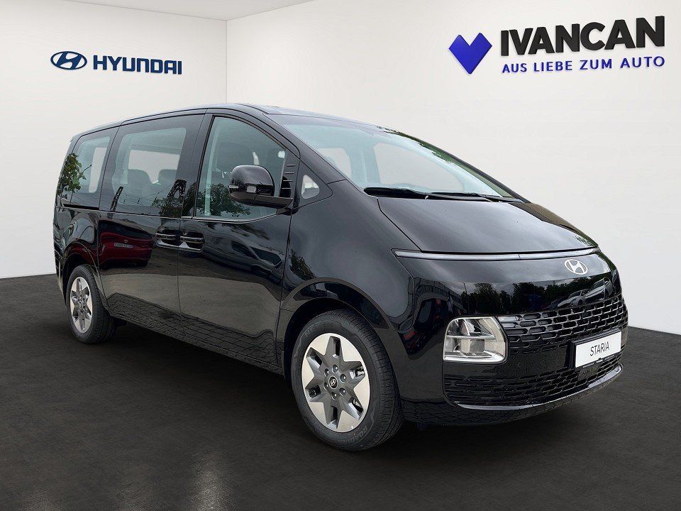 Fahrzeugabbildung Hyundai STARIA Hybrid 9-Sitzer TREND 18 Easy-Access-Pake