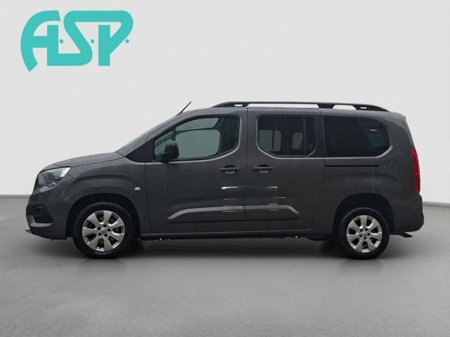 Fahrzeugabbildung Opel Combo Life E Ultimate XL Rollstuhlgerecht