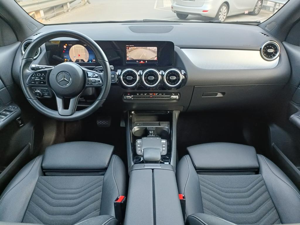 Mercedes-Benz GLA 180