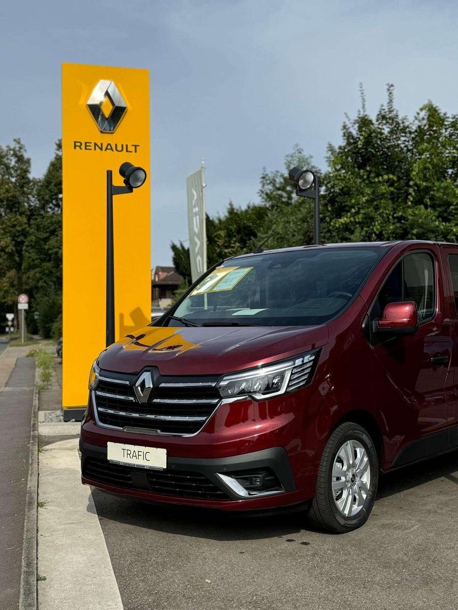 Fahrzeugabbildung Renault Trafic Grand Life Blue dCi 170 EDC