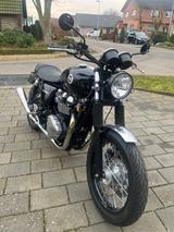Triumph Thruxton / Bonneville 900 - TRIUMPH THRUXTON 900