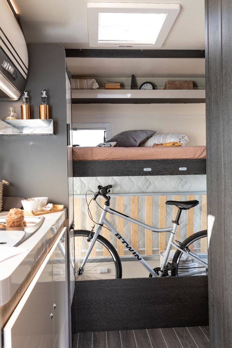 Fahrzeugabbildung Roller Team Kronos 277 M - 6.389€ sparen!