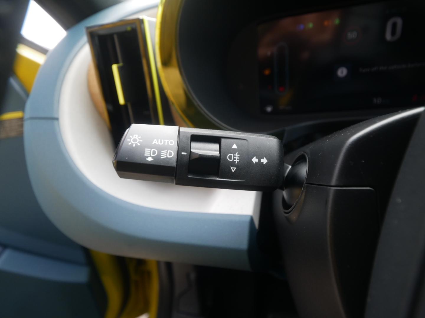 Fiat Grande Panda LA PRIMA HYBRID 1.2 eDCT 110 PS WIN