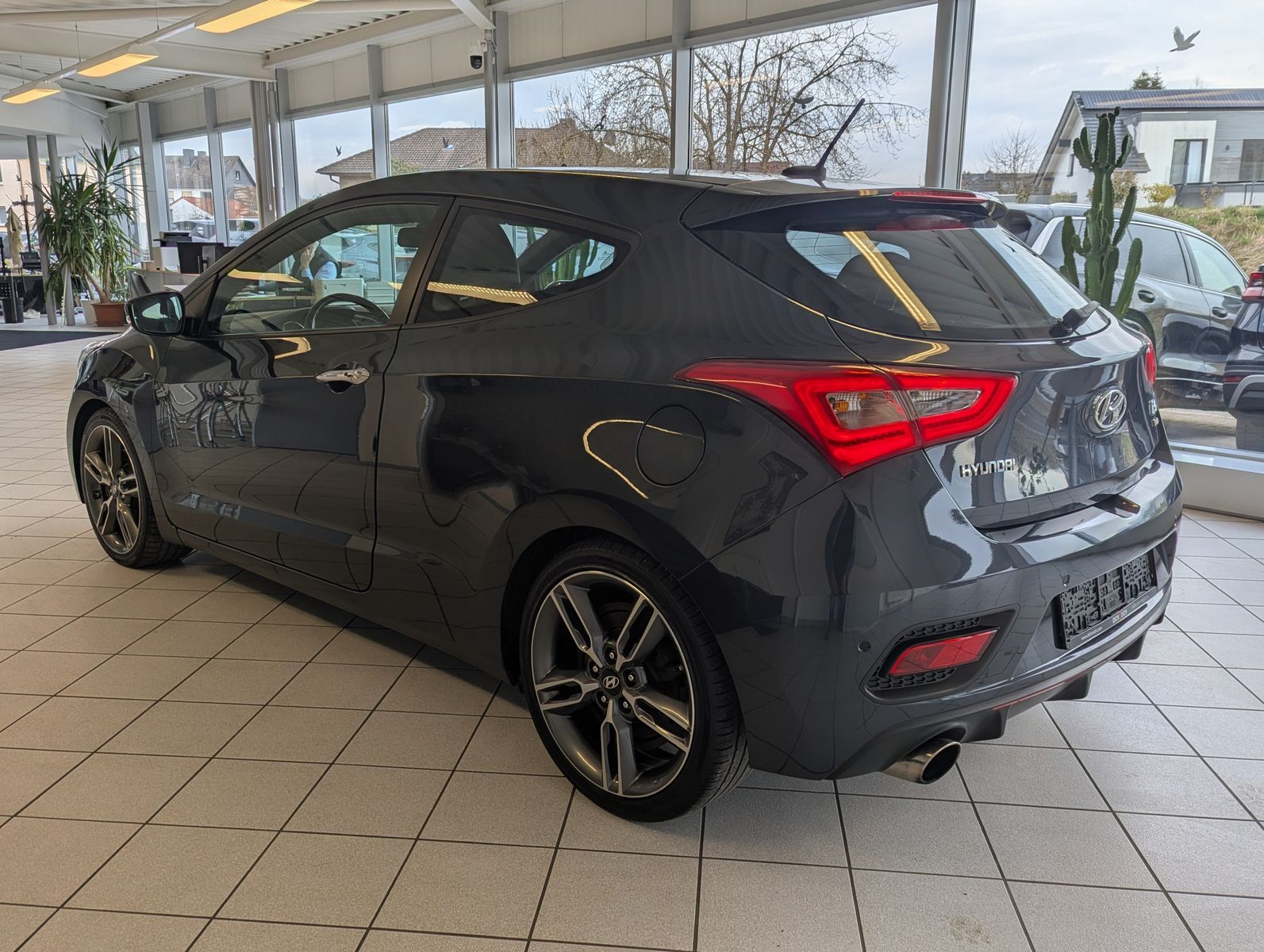 HYUNDAI i30 1.6 TGDI Turbo Navi Kamera T-Leder 18" - Image 7