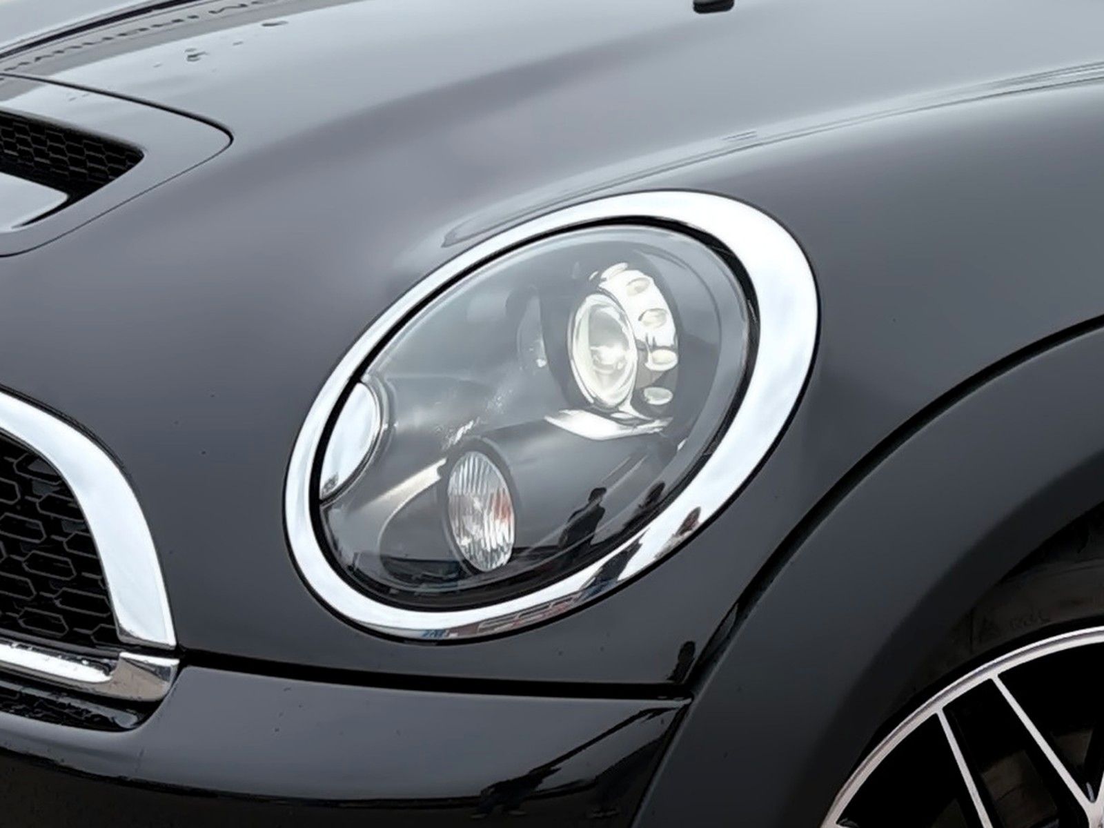 Fahrzeugabbildung MINI COOPER S Cabrio