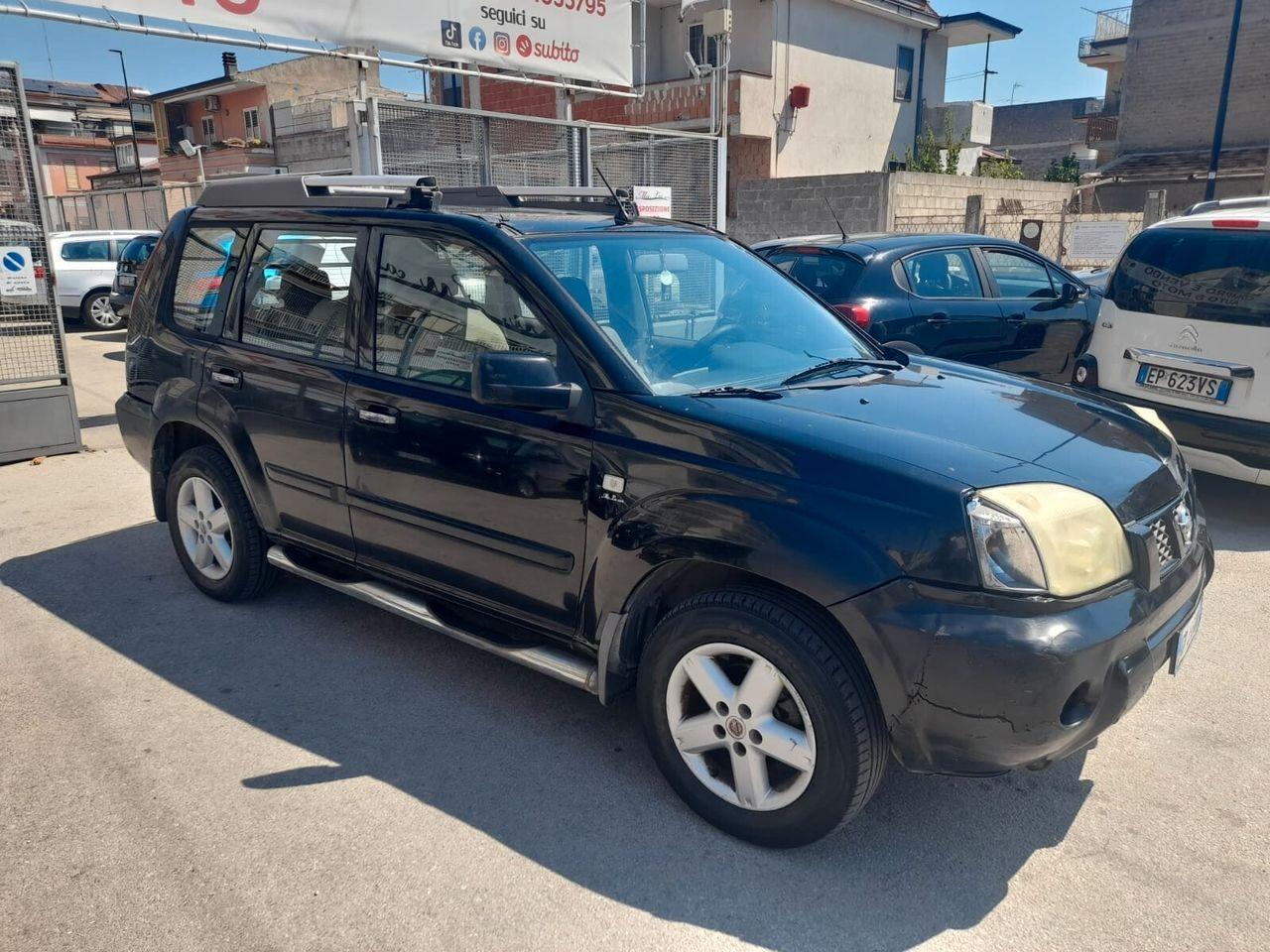 Nissan X-Trail 2005 — interior