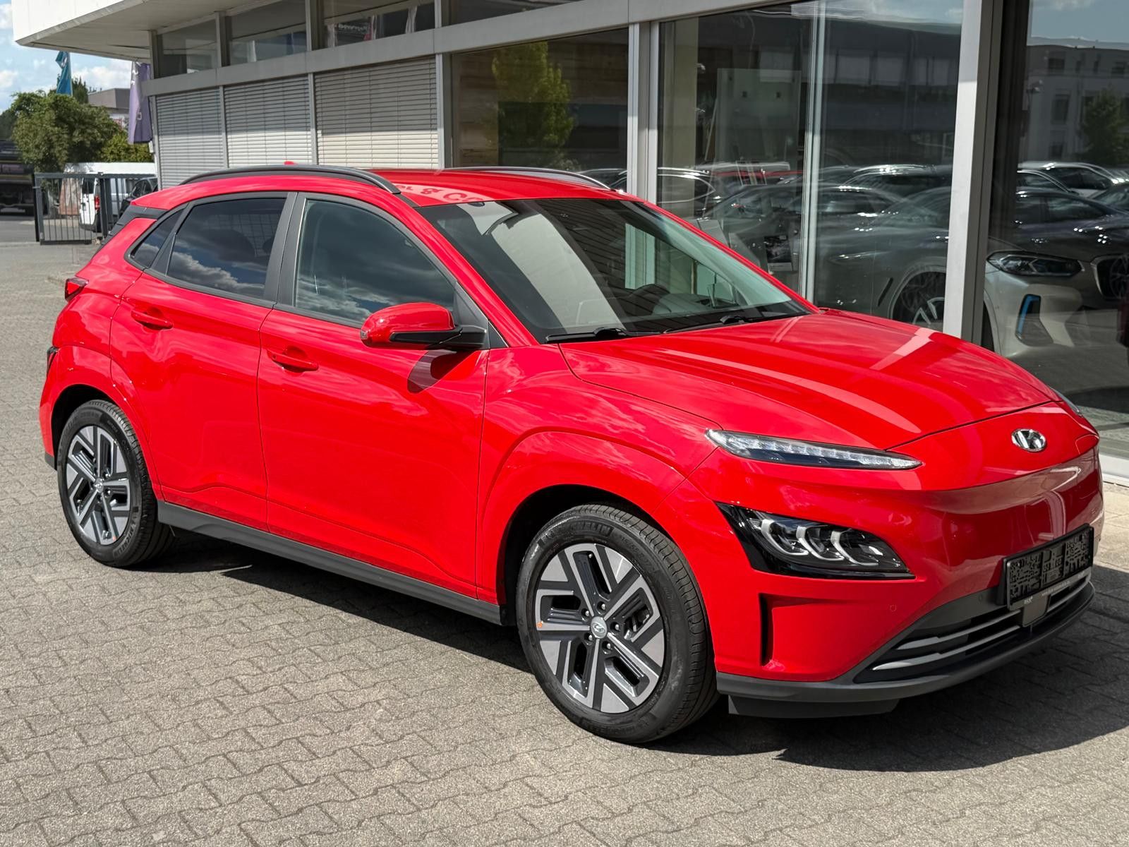 Fahrzeugabbildung Hyundai Kona Elektro Prime NAVI+LED+SHZ+HEAD+KAM+ACC+AHK