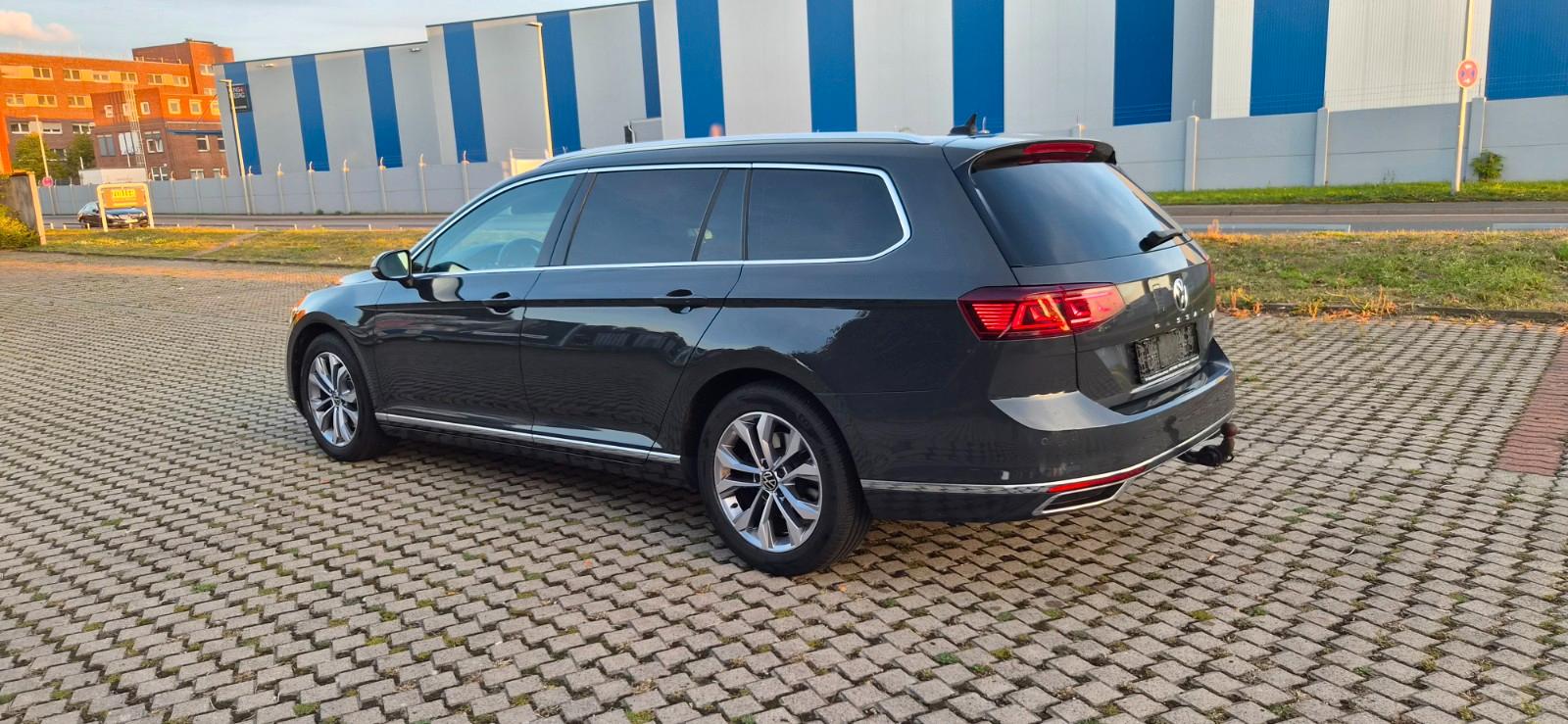 Volkswagen Passat Variant Elegance DSG 2,0TDI
