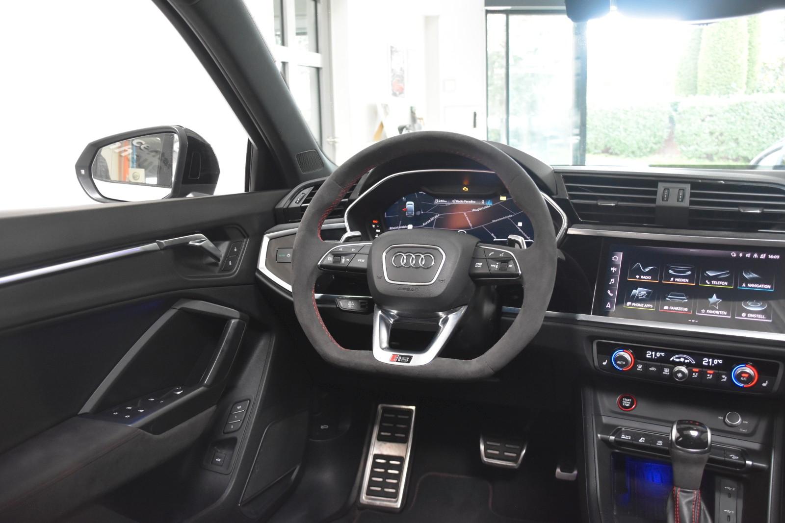 Audi RSQ3 Sportback Matrix-LED 360°Kamera Pano AHK