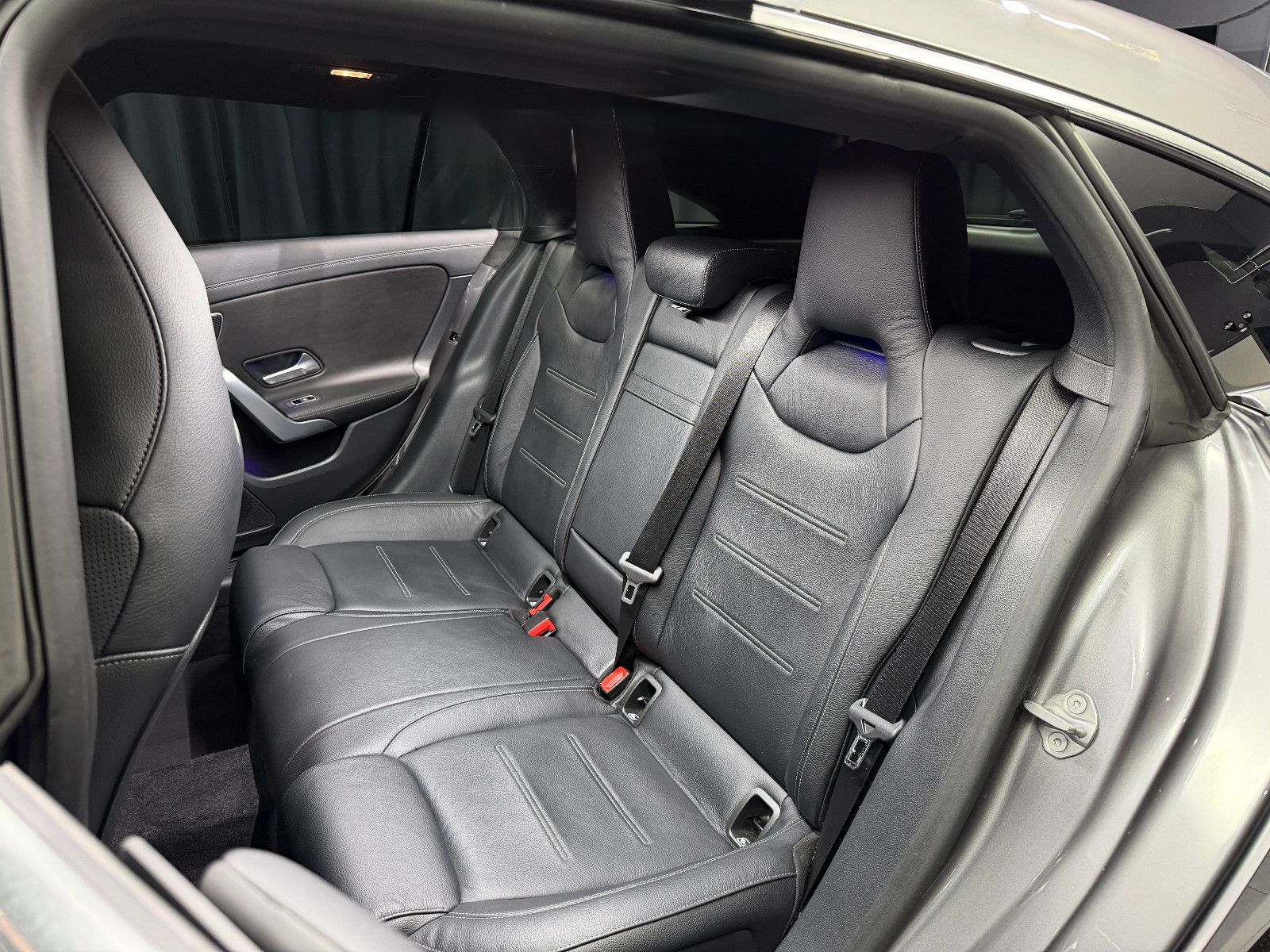 Fahrzeugabbildung Mercedes-Benz CLA 45 AMG Shooting Brake 4Matic|VOLL|