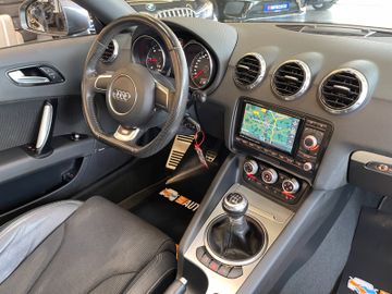 Audi TT Roadster 2.0 TDI quattro *1.HAND*BI-XEN*BOSE*