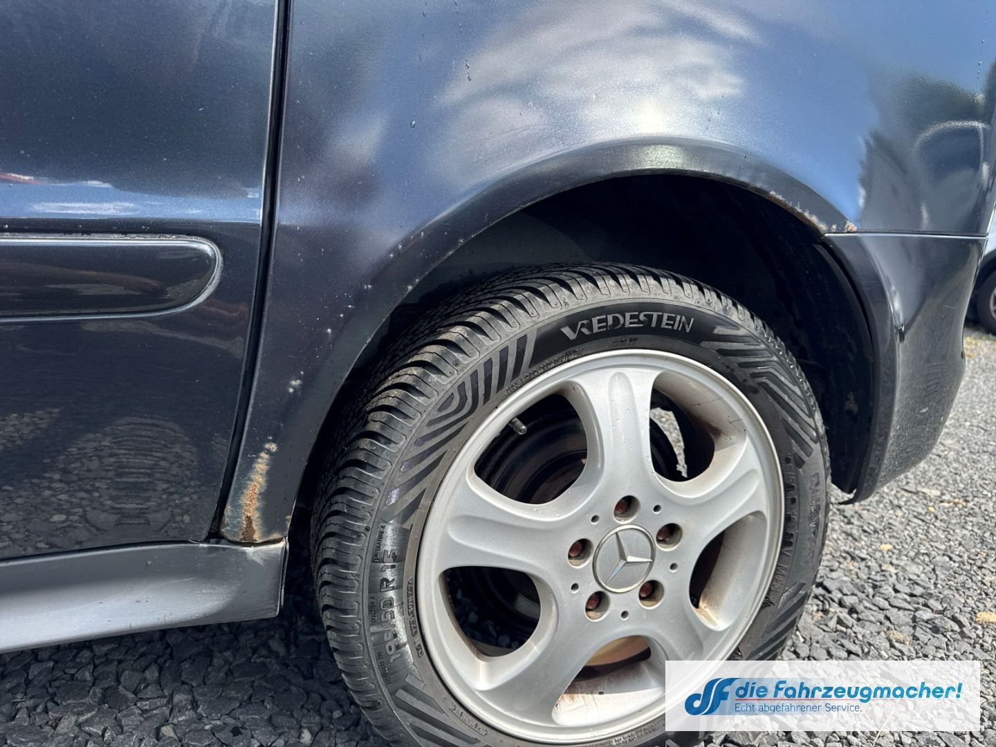 Fahrzeugabbildung Mercedes-Benz Vaneo Compact Van El. Panodach Leder *EXPORT