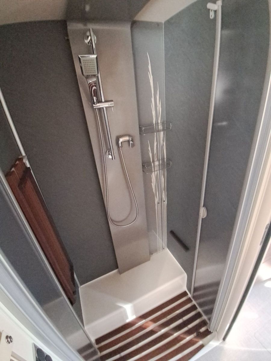 Fahrzeugabbildung Eura Mobil Integra 890 QB SAT,2xTV,2xSolar,Klimaanlage,RK