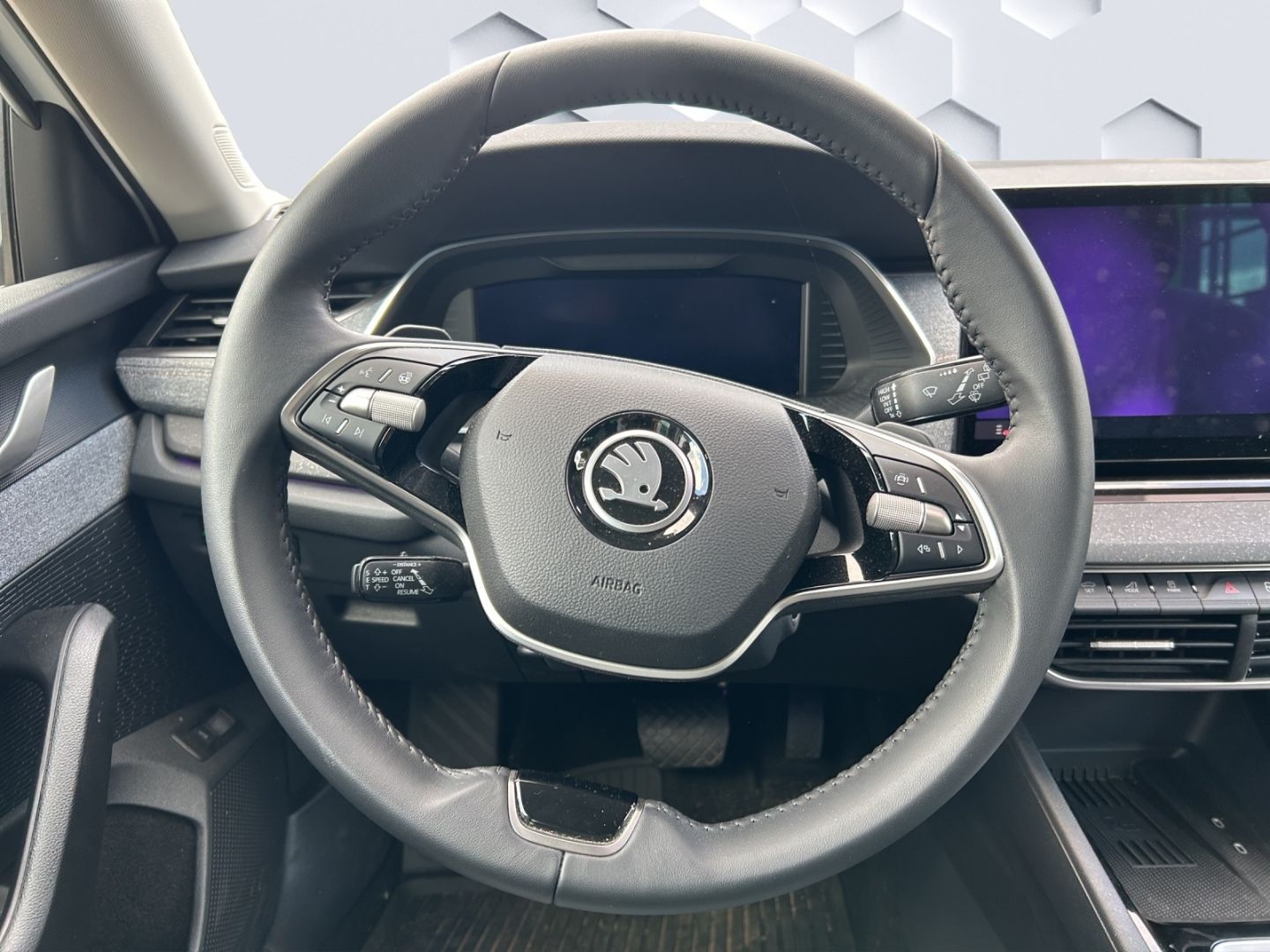 Octavia Combi 1.5 TSI mHEV DSG- Selection-Side A