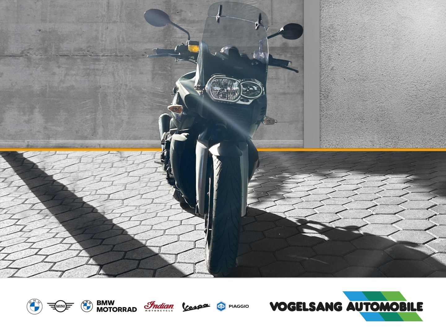 Fahrzeugabbildung BMW K 1200 R Sportrad, Heizgriffe, Blinker weiss, In