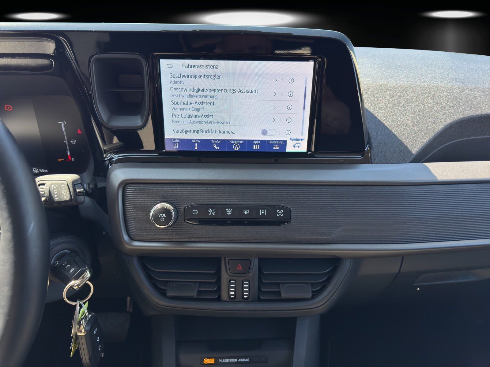 Fahrzeugabbildung Ford Tourneo Courier 1.0 Aut./ACC/KAMERA/NAVI/AHK/SHZ