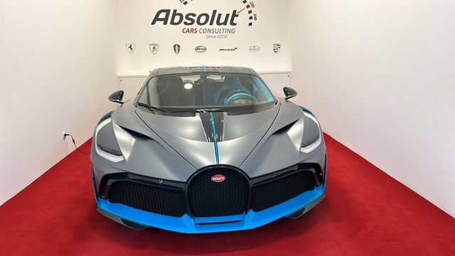 Bugatti Divo "PRICE ON REQUEST"