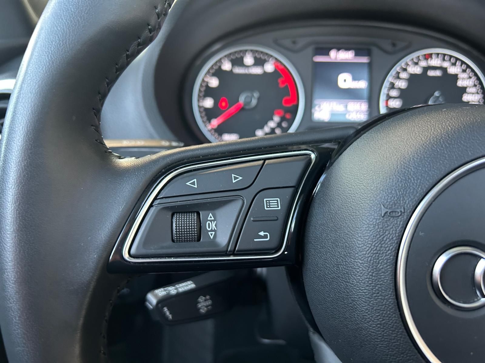 Fahrzeugabbildung Audi A3 Cabriolet S-Line LED NAVI ALU
