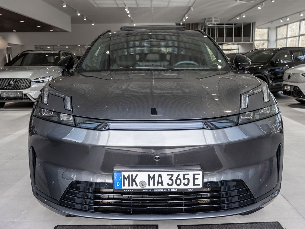 Lynk & Co 08