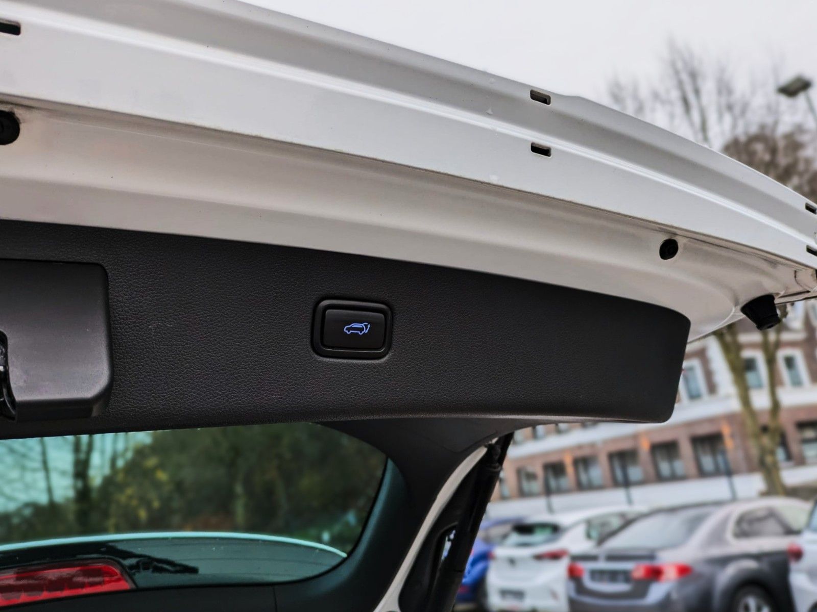 Fahrzeugabbildung Hyundai Tucson PREMIUM 4WD LEDER NAVI PANO PARKASS. LED