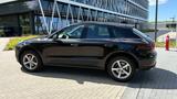 Porsche Macan - - - Porsche Macan in Wiesbaden