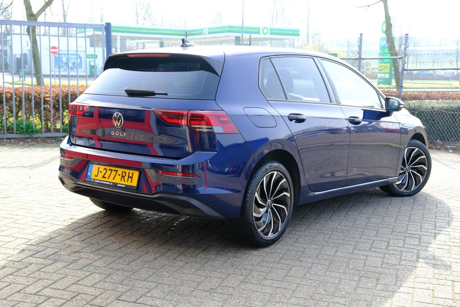 Volkswagen Golf 1.0 TSI Golf Clima|CarPlay|LMV|PDC