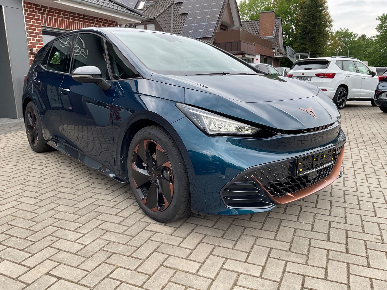 Fahrzeugabbildung CUPRA Born 58 kWh 150 kW,Kamera,Wärmepumpe,LED,Navi
