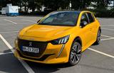 Peugeot e-208 136 GT Pack Faro gelb - Peugeot e-208 von privat