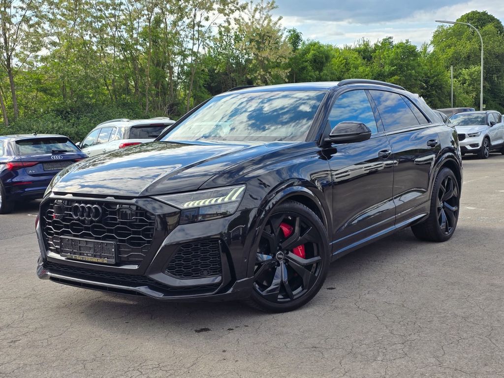 Audi RSQ8
