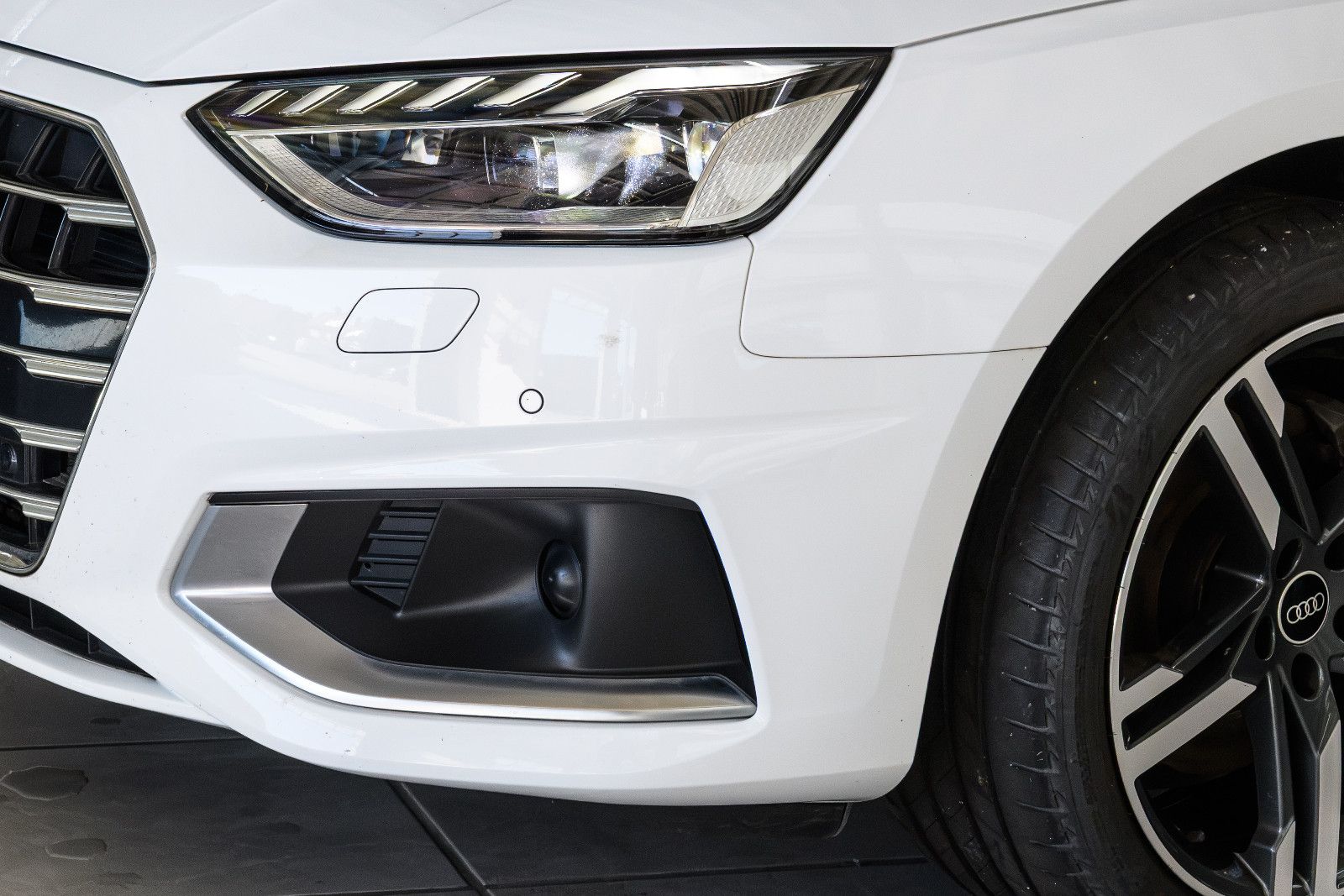 Fahrzeugabbildung Audi A4 Avant 40 TDI quattro advanced +AHK+Matrix LED