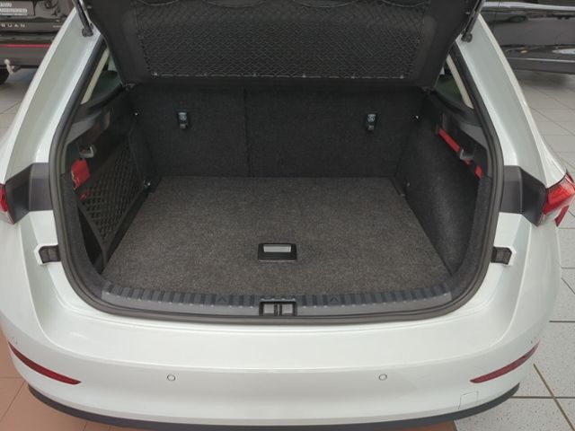 Fahrzeugabbildung SKODA Scala 1.0 TSI DSG Clever NAVI PDC KAMERA MFL LM