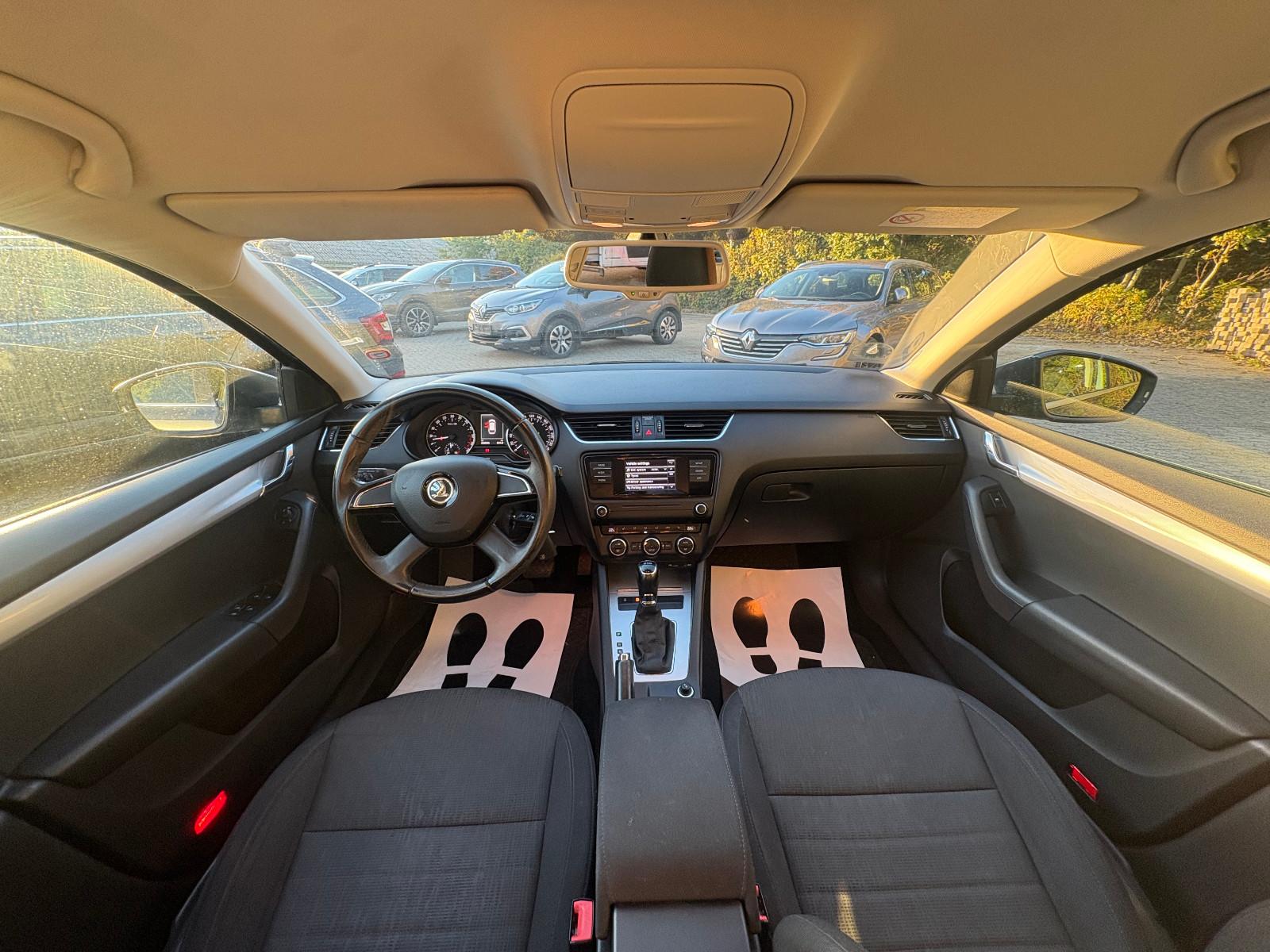 Skoda Octavia 2015 — фото 8