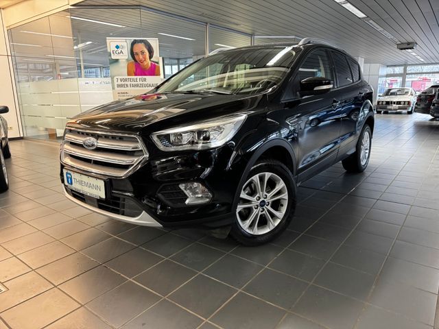 Ford Kuga Titanium  2x4 Black & Silver Winterp./Navi