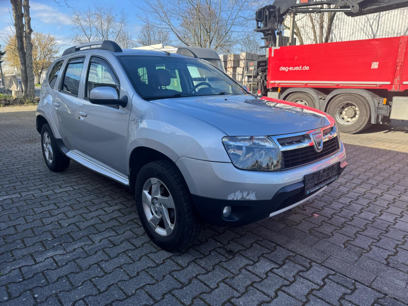 Dacia Duster 4x4 1.5 dci AHK Leder Klima*Festpreis*