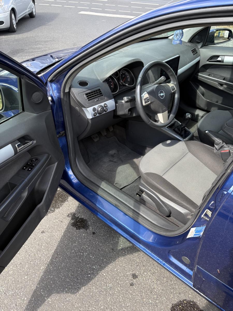 Opel Astra 2005 — photo 5
