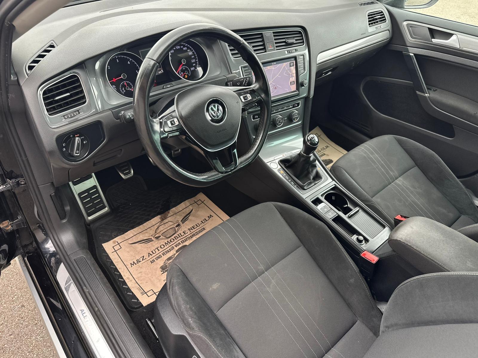 Volkswagen Golf 2015 — photo 10