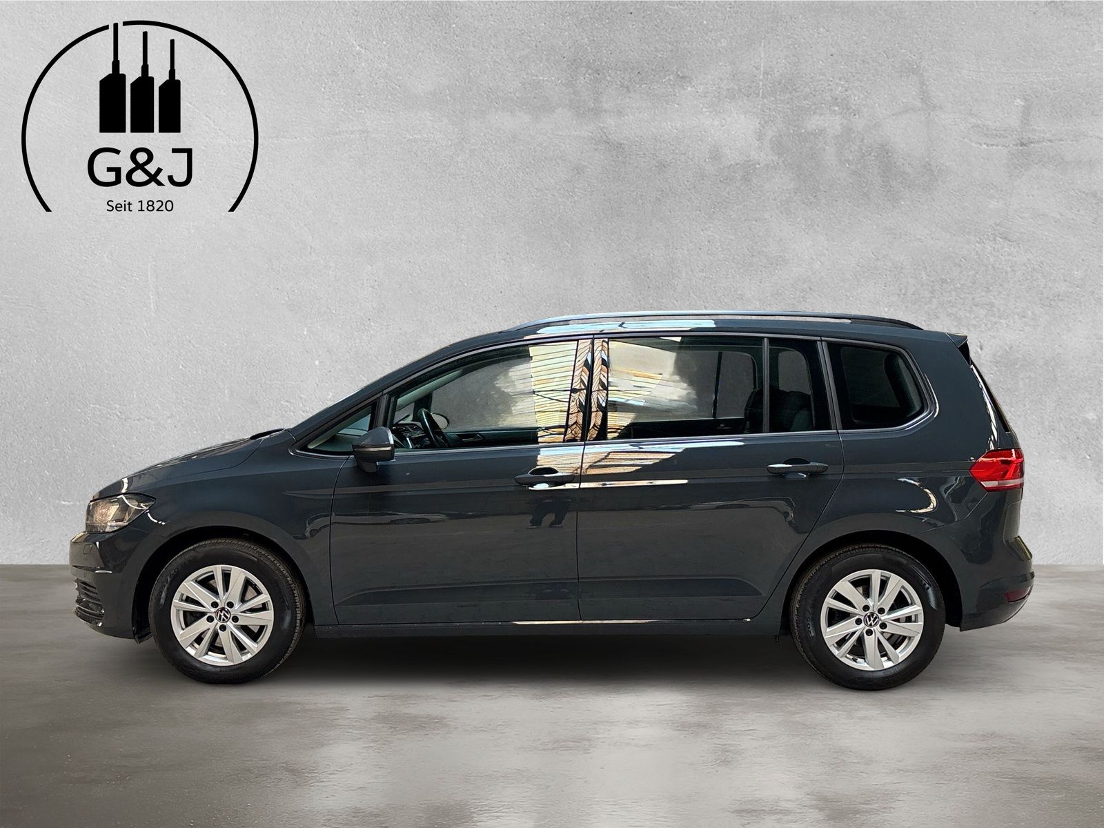Fahrzeugabbildung Volkswagen Touran 1.5 TSI DSG digitalCP Navi SHZ ACC PDC