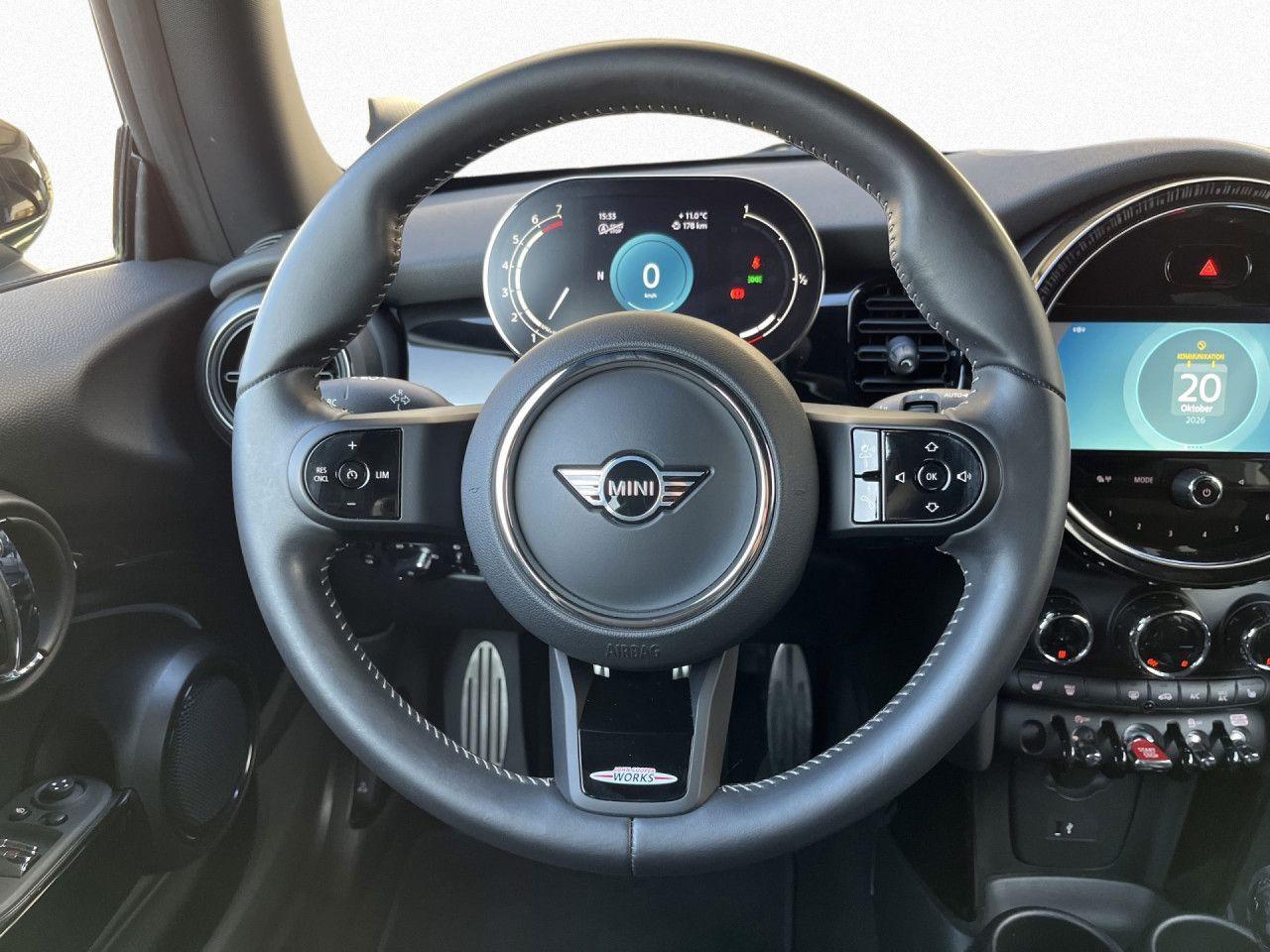 MINI JCW Trim DAB+ PDC Sitzh adFW 17"