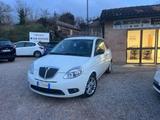 Lancia Ypsilon 1.2 69 CV Elle - Lancia Ypsilon Elle mit Benzin-Antrieb