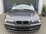 BMW 325xi Allrad Touring 2.Hd. org.79.846Km Erstlack - BMW: 7er E32