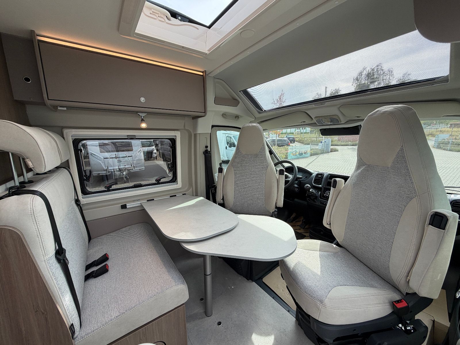 Fahrzeugabbildung Carado Pro+ CV640 - Modell 2027