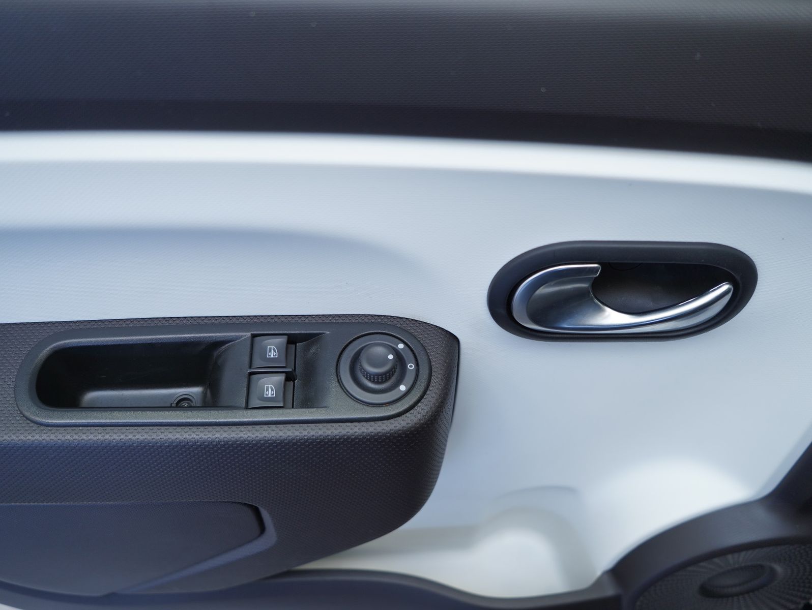 Fahrzeugabbildung Renault Twingo Zen Electric KLIMA-AUTOM/SHZ/SOH