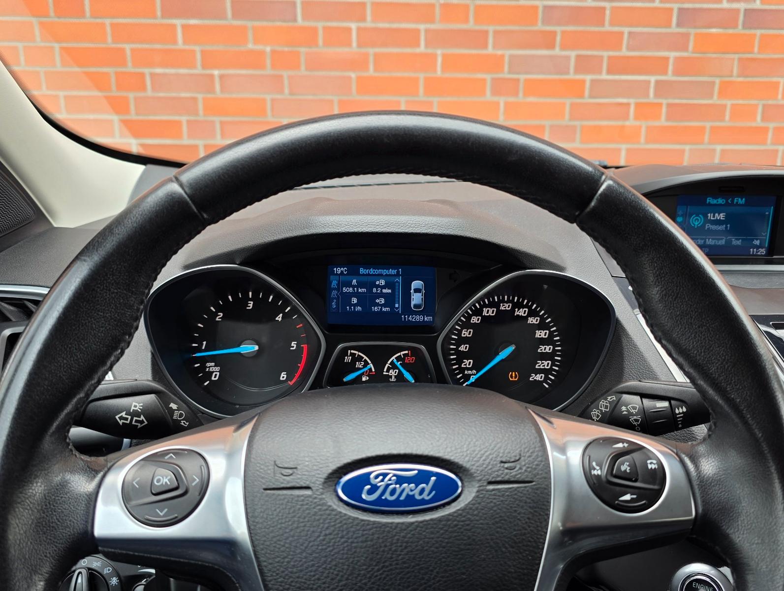 FORD KUGA 150CH - TITANIUM - 4X4 - BVM - HAYON ÉLECTRIQUE - PACK SPORT - COURROIE DE DISTRIBUTION NEUVE