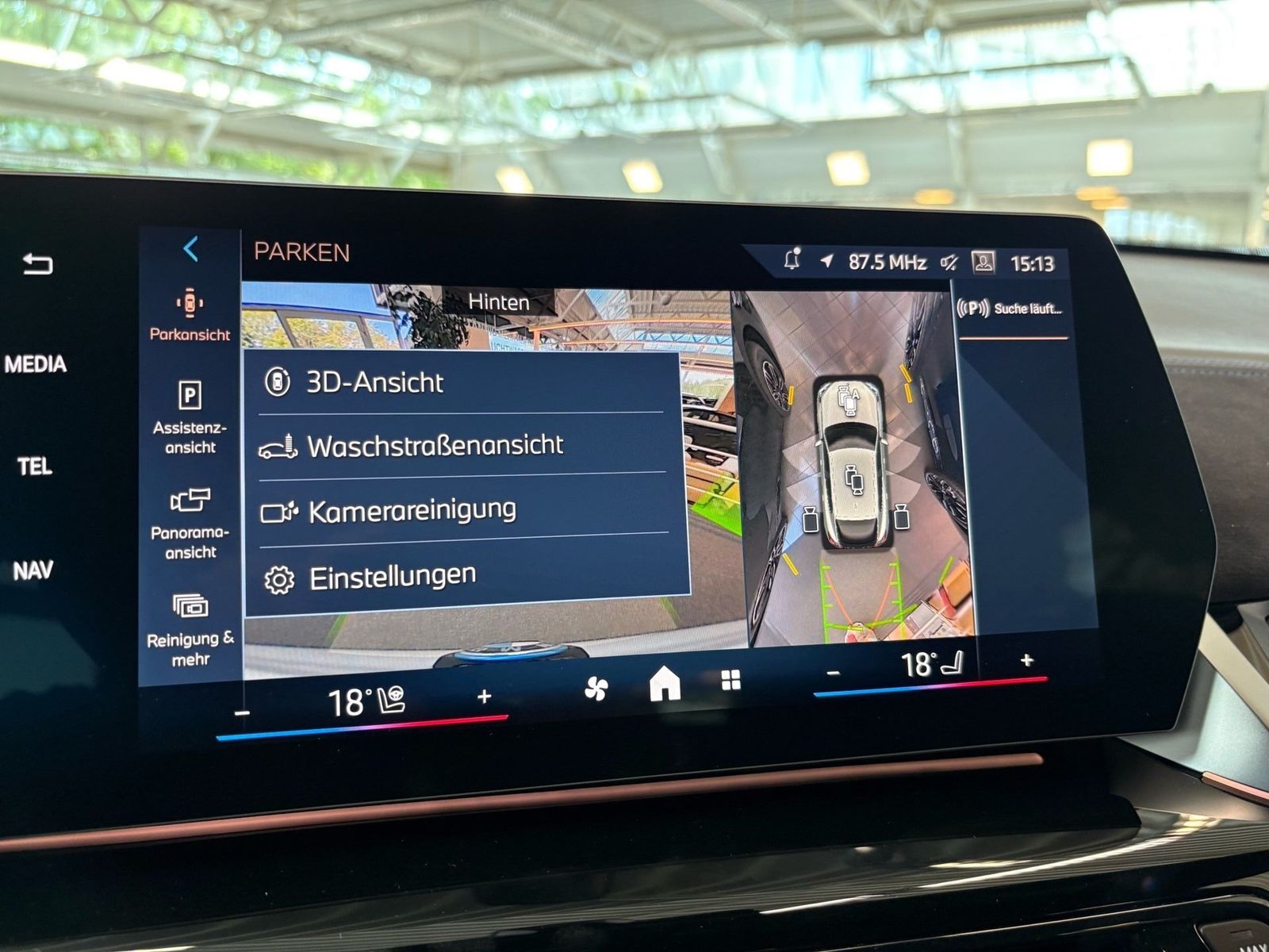 BMW iX2 - Bild 11