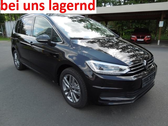 Volkswagen Touran 1.5TSI DSG PEOPLE/LED/Navi/Sitzheizung/PD