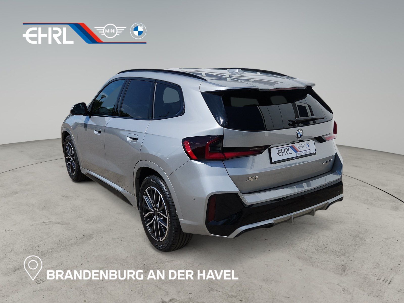 BMW X1 sDrive18i M Sportpaket AHK PANO RFK HIFI BT foto 4
