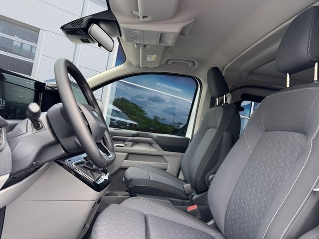 Fahrzeugabbildung Ford Tourneo Custom 2.0l 320 L1 Nugget Titanium Auf