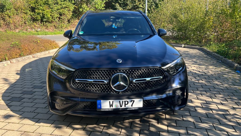 Image of Mercedes-Benz GLC 220