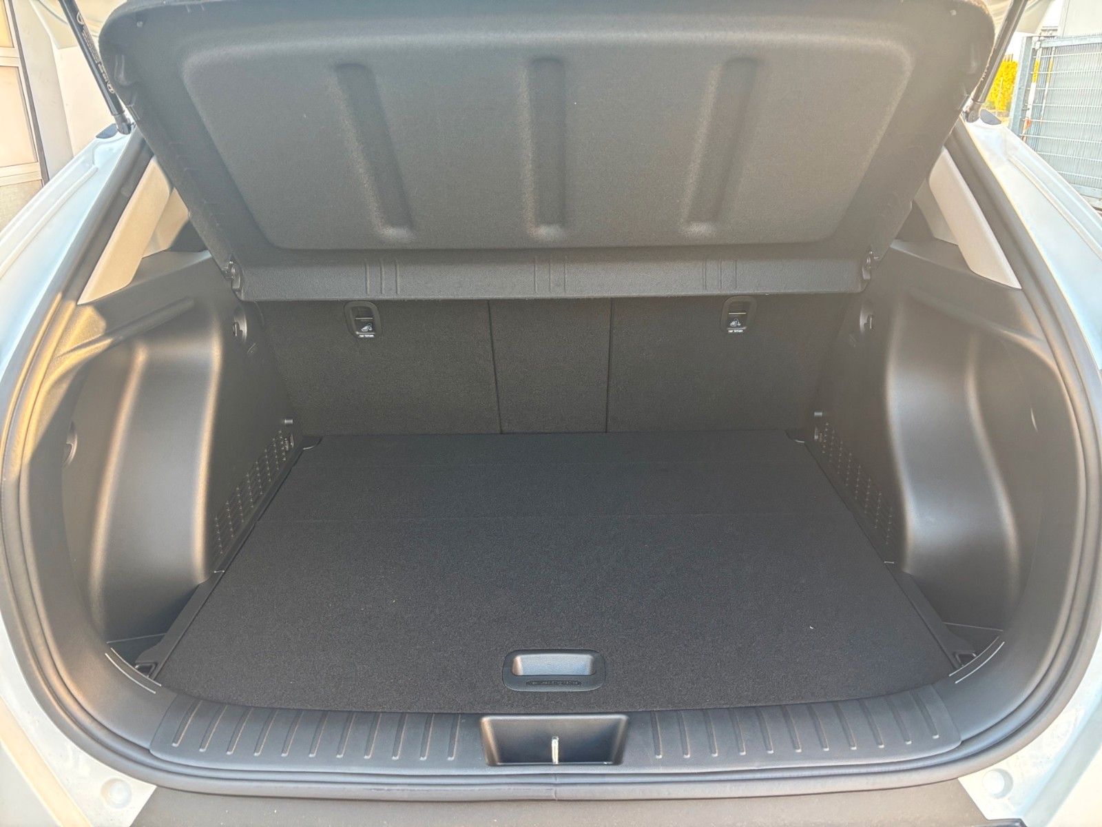 Fahrzeugabbildung Hyundai Kona Select Funktions-Paket